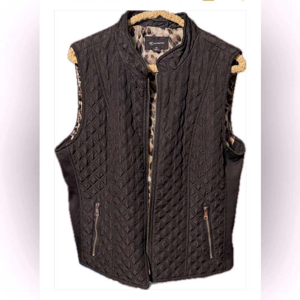 New Directions Black Quilted Vest with Leopard Print